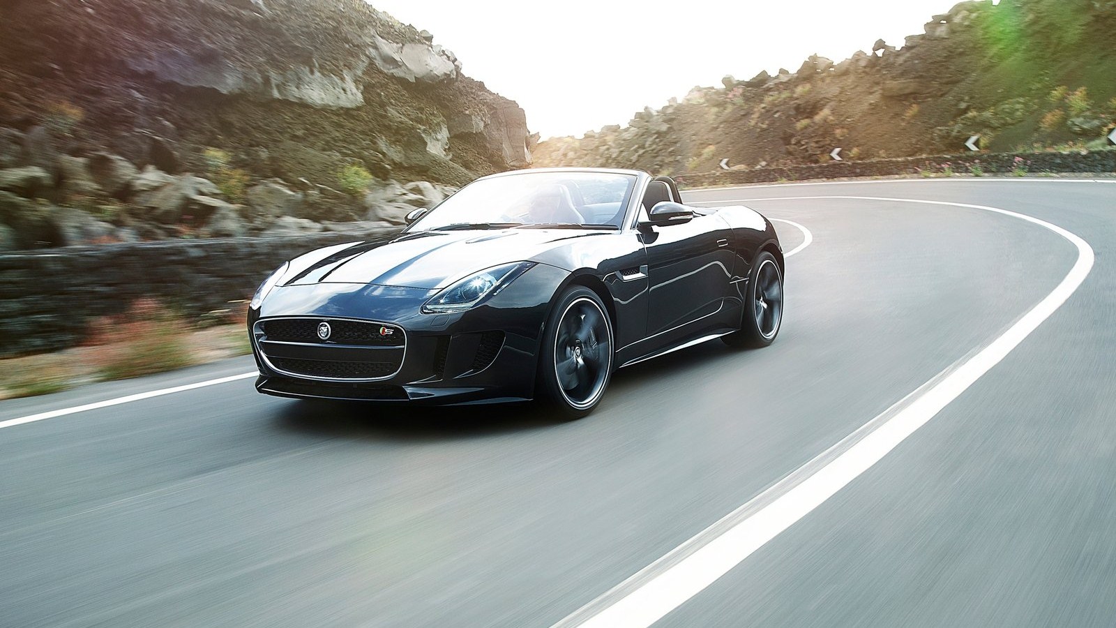 Jaguar XFR-S | AUTO REVIEW