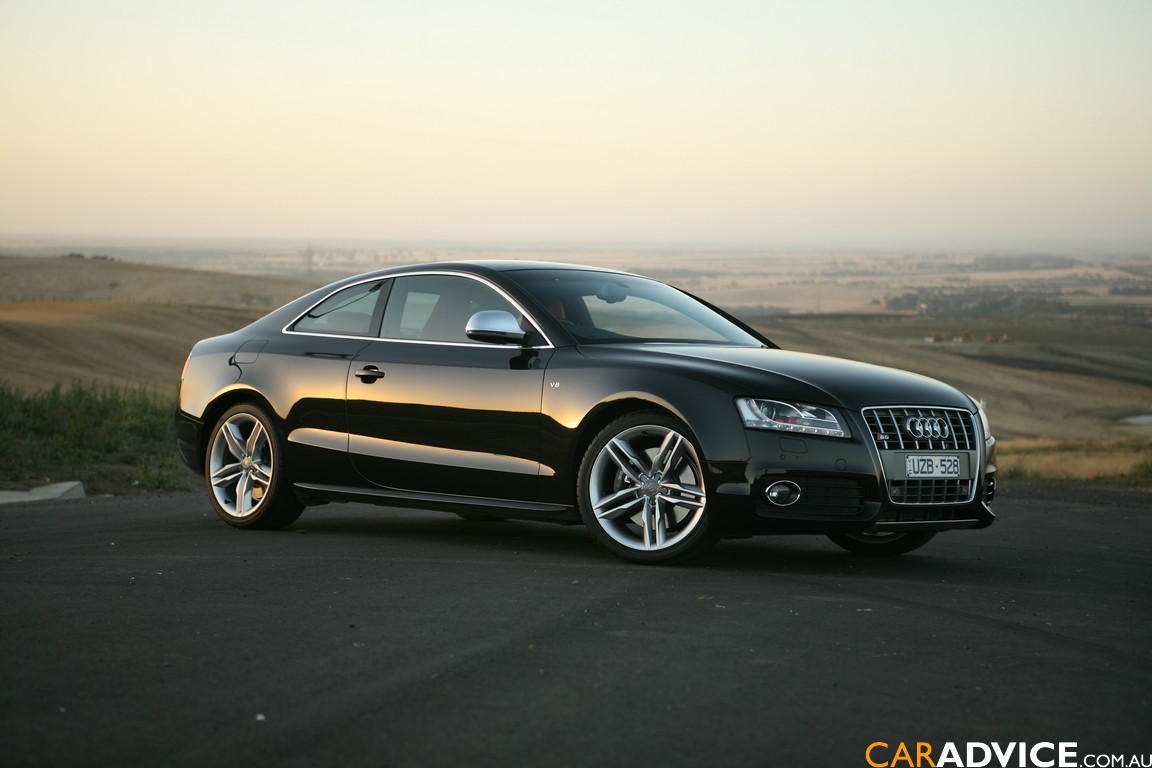 Audi S5 Black Car review