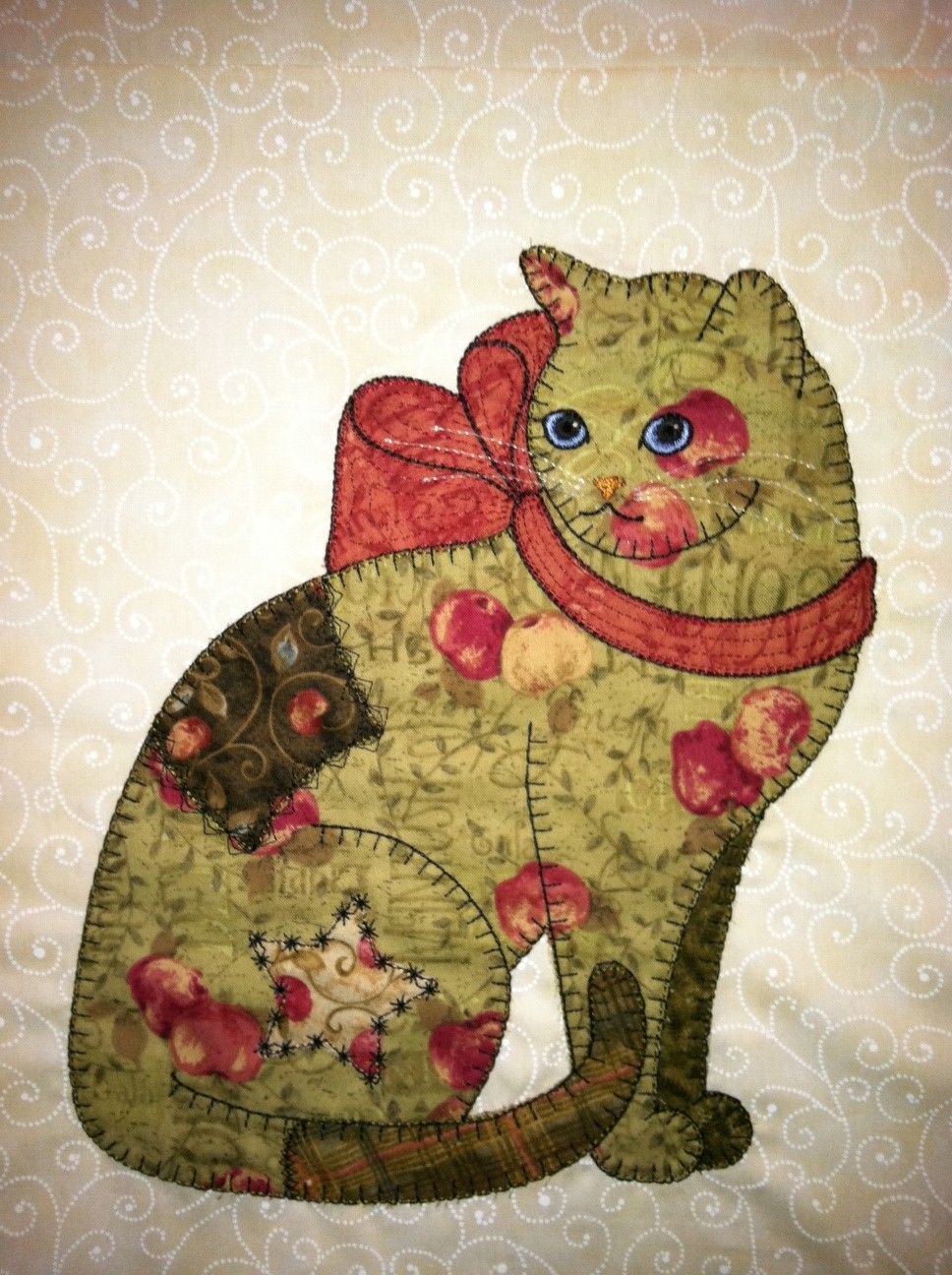 Anna's Awesome Appliques Sample of Patch Cats in different color fabrics