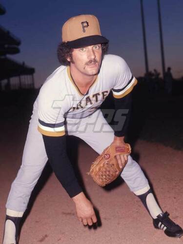 BOB MOOSE 1975 PIRATES