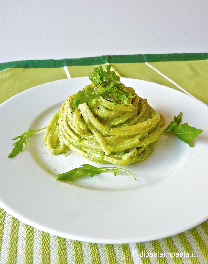 Di pasta impasta Linguine al pesto di rucola e ricotta