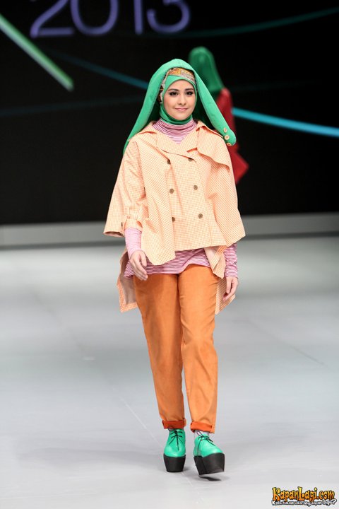 Gaya Hijab Risty Tagor Pictures Gaya Hijab Risty Tagor Pictures