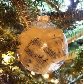 Glass music sheet ornaments 1