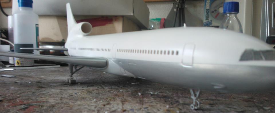 JN Model kits Review: Revell 1/144 TWA L-1011 Tristar Cutaway