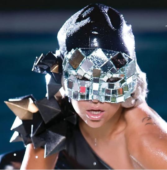 LADY GAGA PHOTOS MIRROR MASK FREENEW