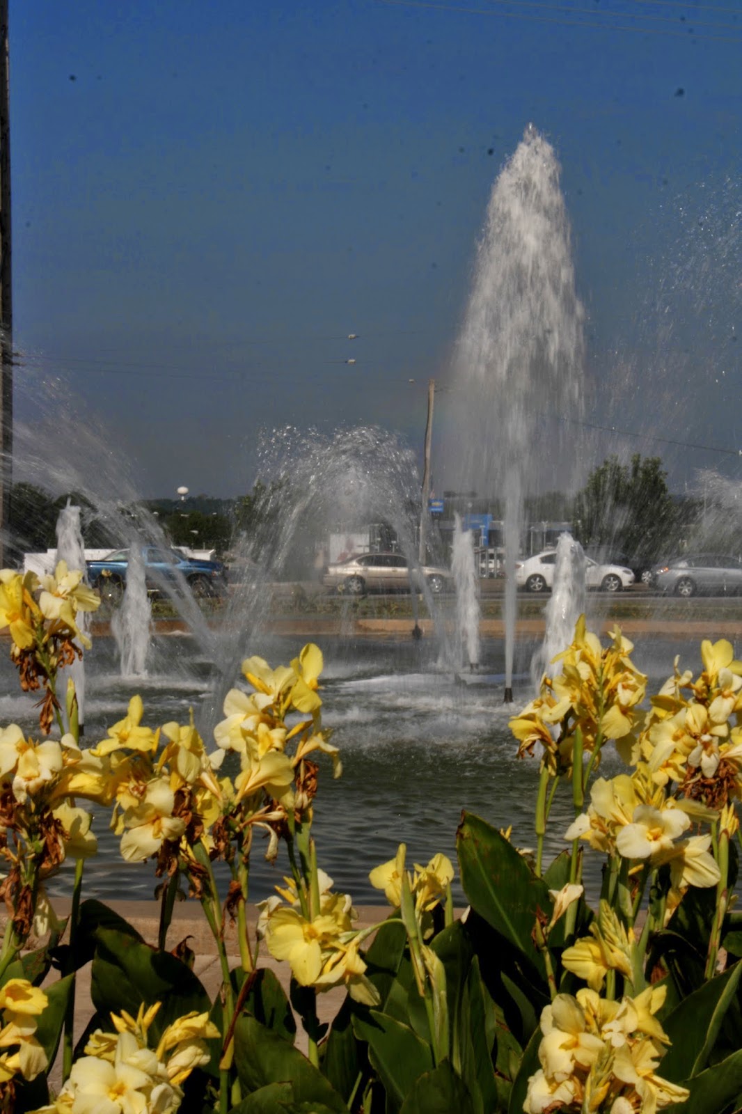 Tour of Missouri Kansas City Fountains
