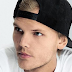 Motivacional e lindo, é assim o clipe de "Broken Arrows", novo hino do Avicii!