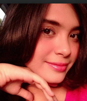 Vebby palwinta Foto Vebby palwinta dalam Manusia Harimau