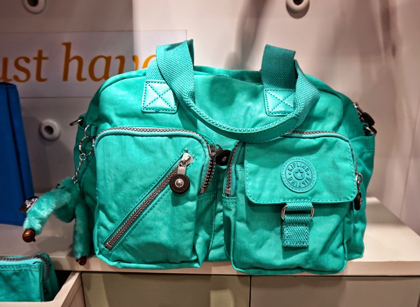 Kipling Spring Collection + Kipling SM Aura Virtual Tour + My Kipling