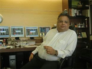 Rakesh Jhunjhunwala buys 2% stake in MCX; FTIL cuts stake to 24% Rakesh Jhunjhunwala buys 2% stake in MCX; FTIL cuts stake to 24%