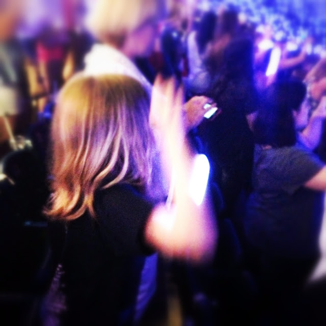 Erin Janda Rawlings Mommy on the Spot Being the Fun Parent at the Taylor Swift 1989 Concert