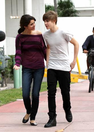 justin bieber in purple shirt. justin bieber shirts for sale. justin bieber in purple shirt.