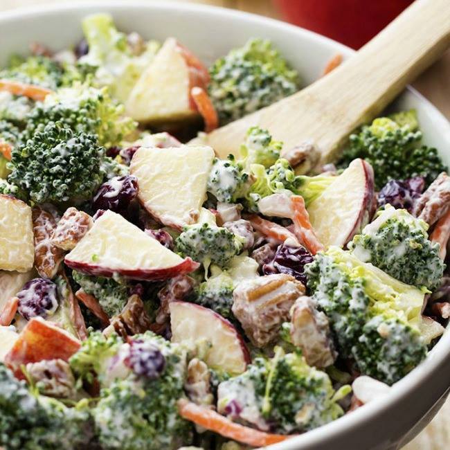 Nice food for every days Broccoli Apple Salad