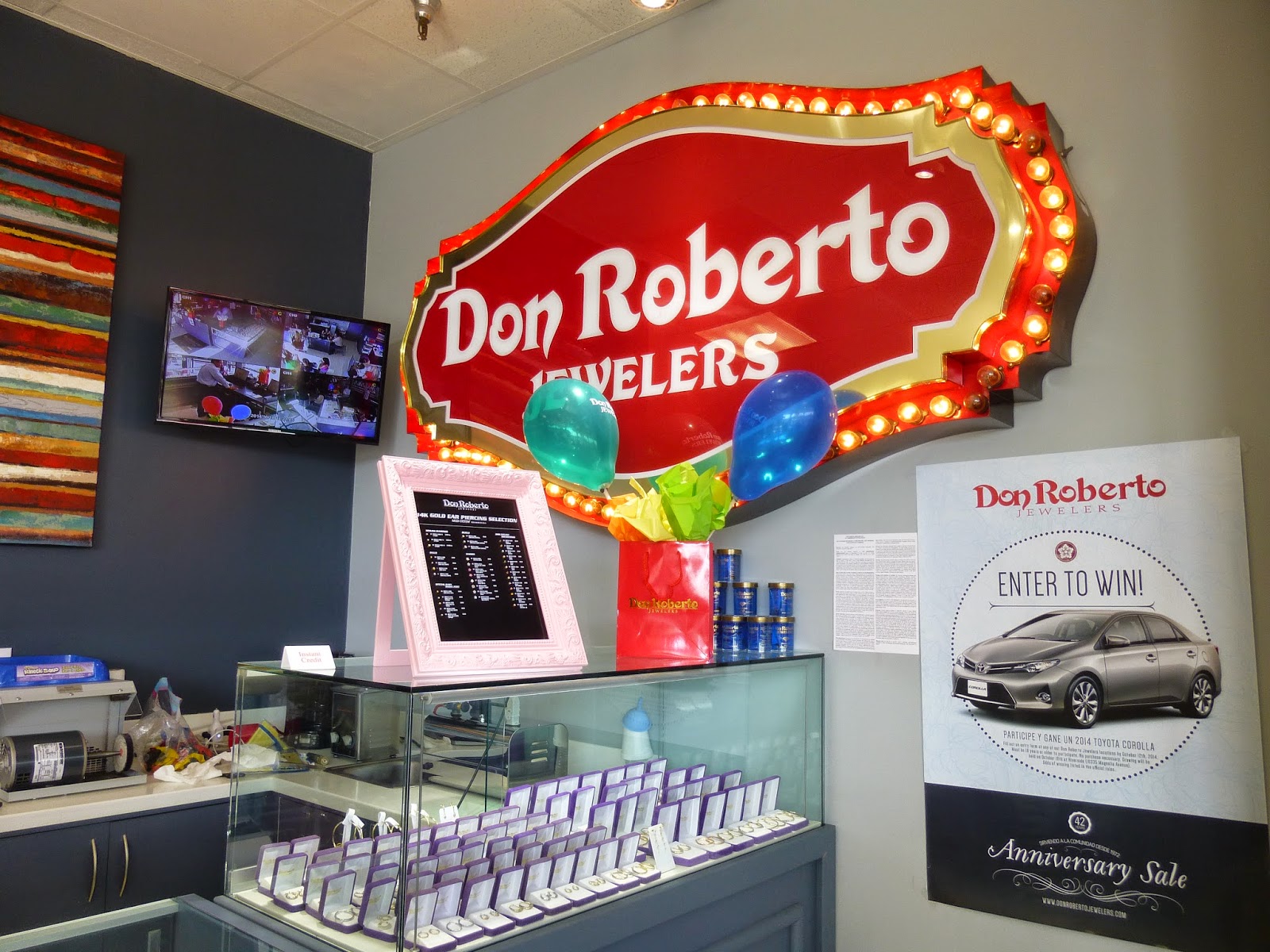 CurviMamiPetite Take a Tour of Don Roberto Jewelers {On My Blog} 