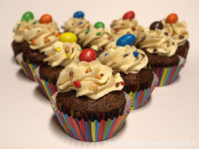 Cupcakes+M&M%27s.01b.jpg