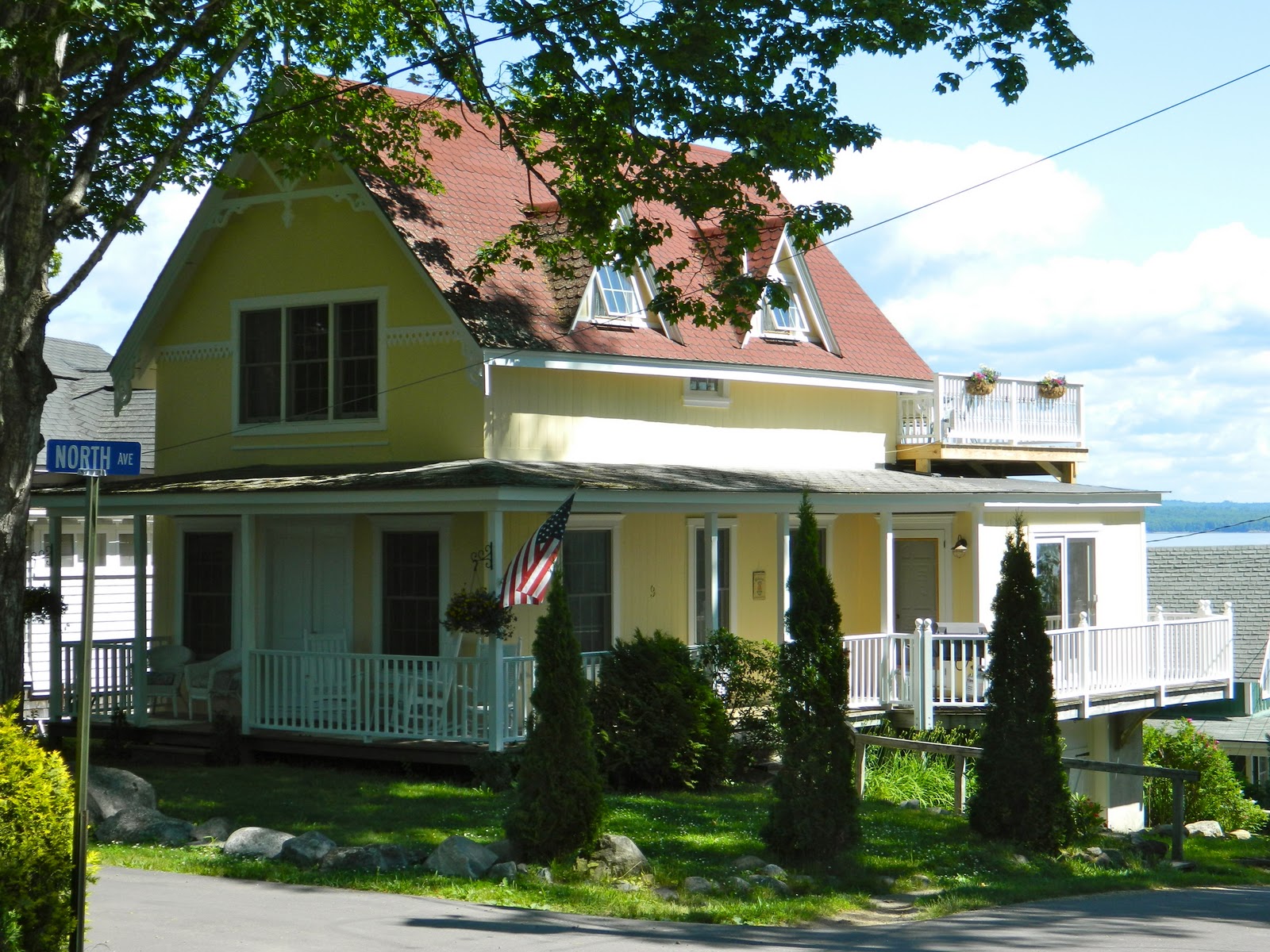 Bayside Maine Cottages