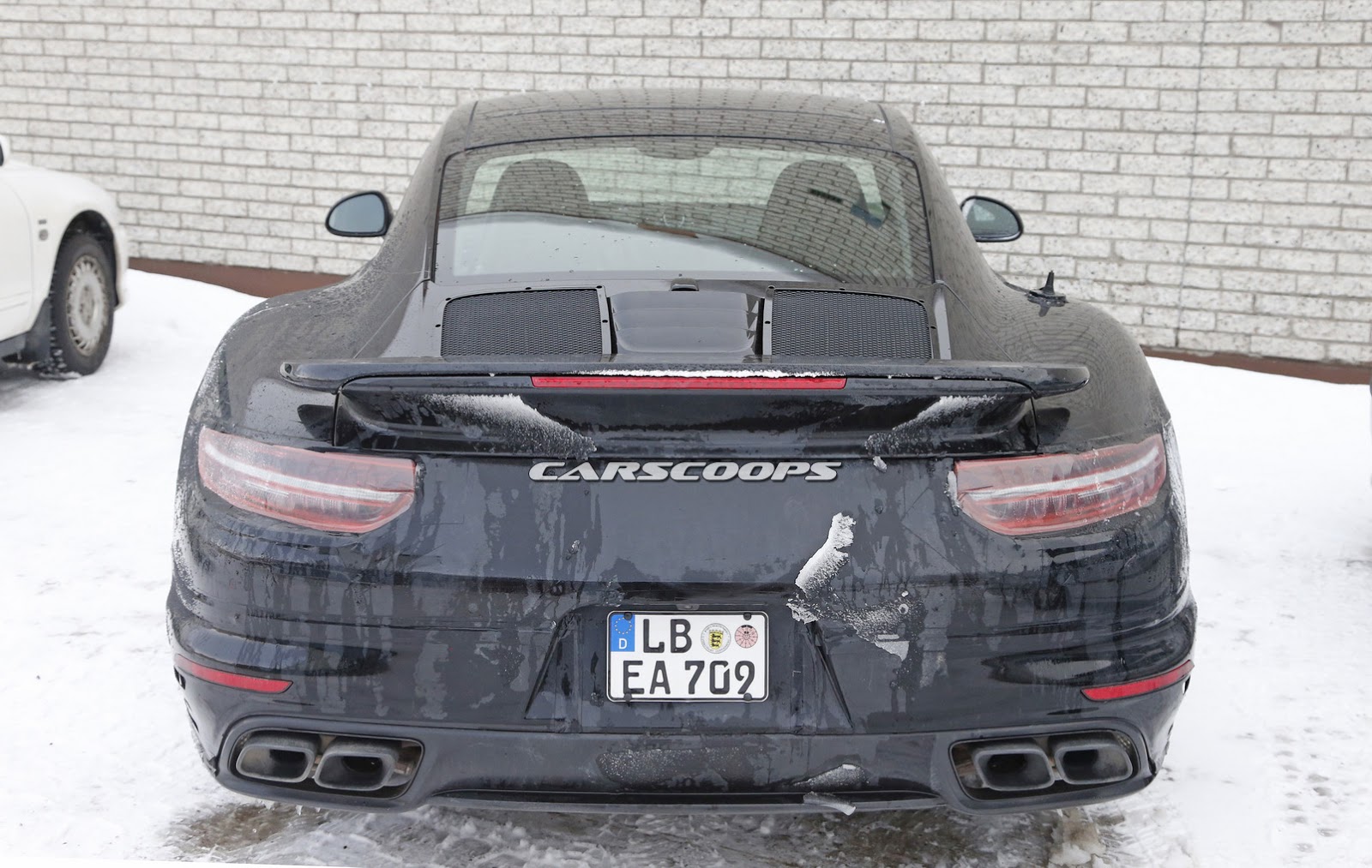 2016-Porsche-911-Turbo-FL-8Csp.jpg