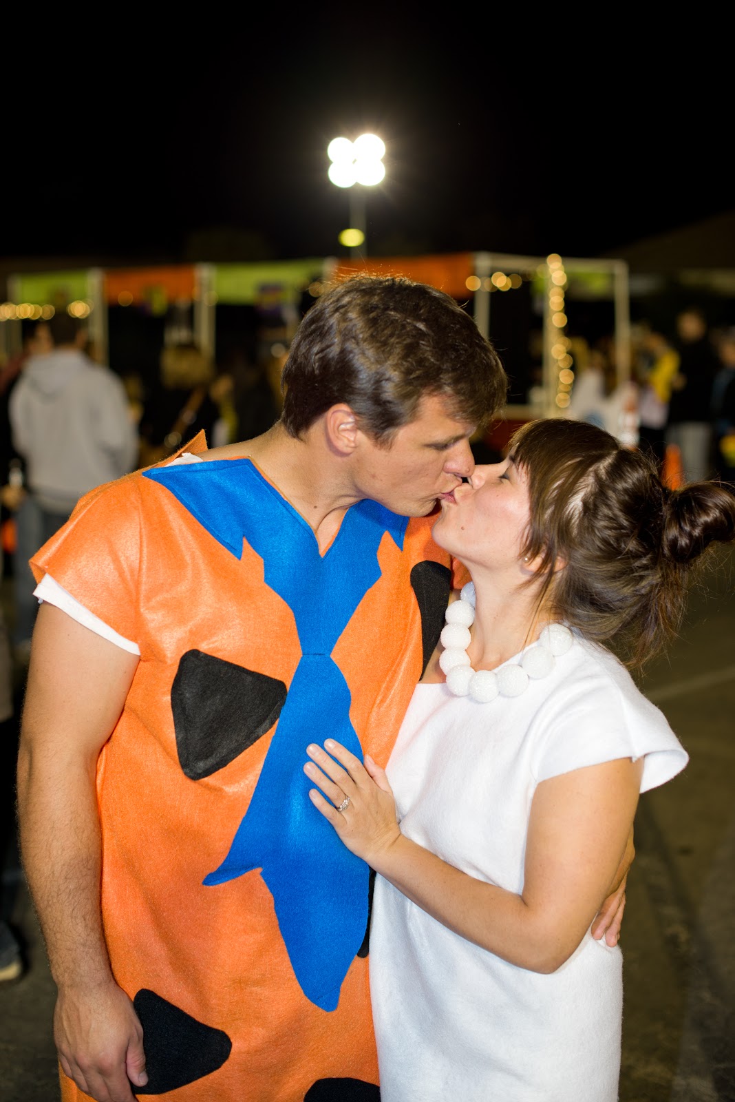 Domestic Fashionista Fred and Wilma FlintstoneCouple�s Halloween Costume