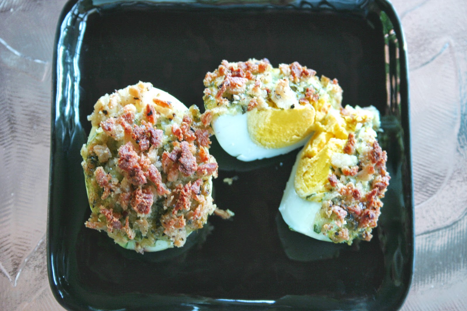 Effortnesslessly: Corn Tortilla Crusted Eggs