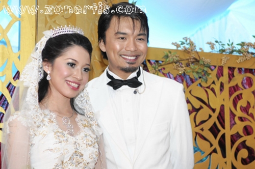Gambar Kahwin Anuar Zain??? HUH??