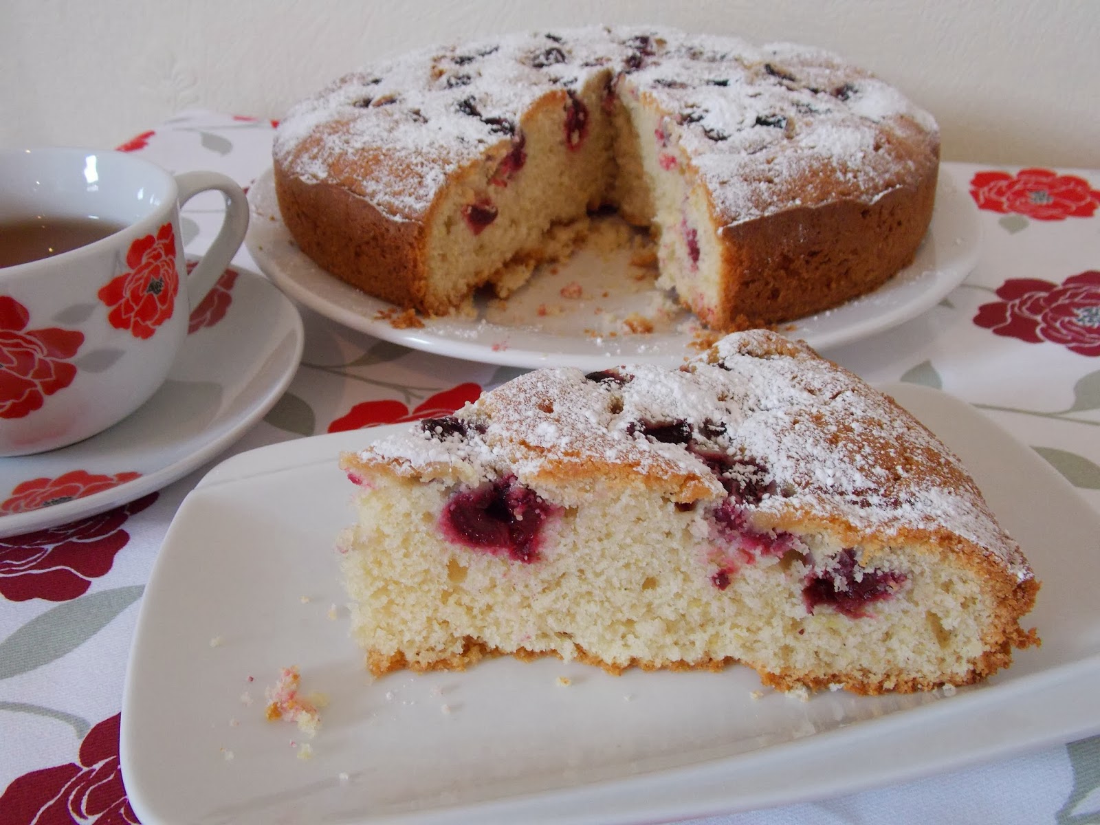 Pearls of baking Spelt flour cherry cake
