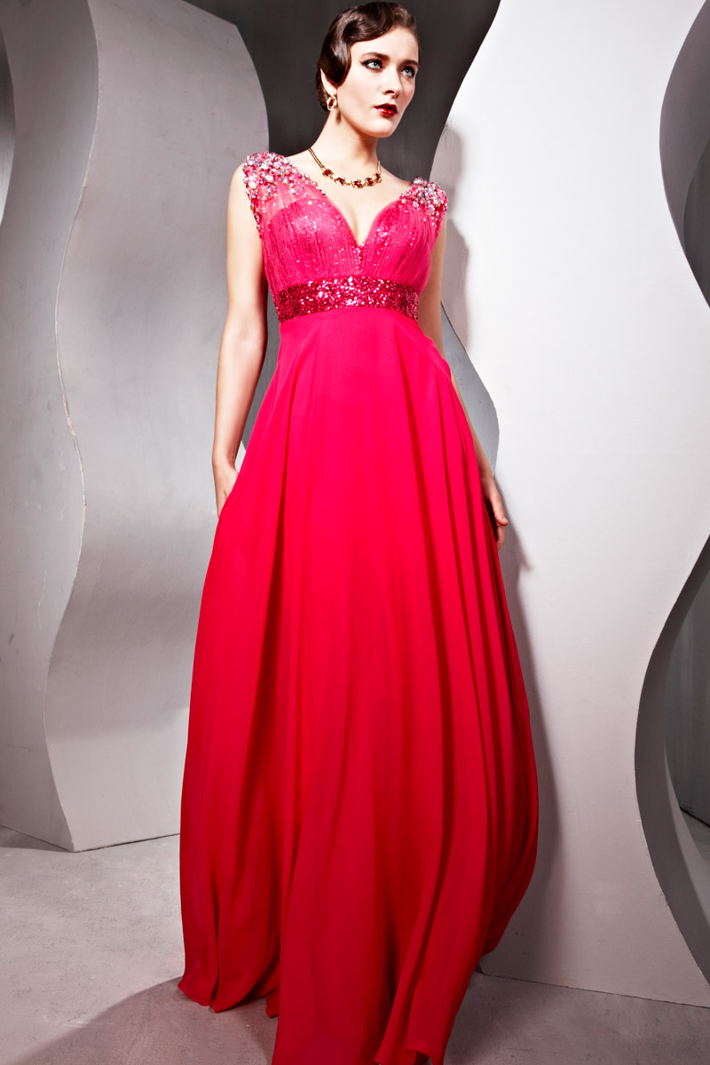 sleeveless party wear gown