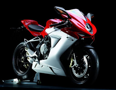 MV AGUSTA F3 675 uma superbike de três cilindros