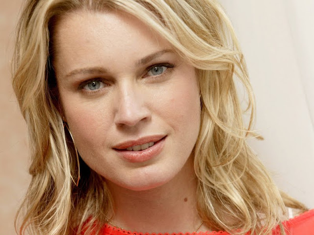 unicelebs.blogspot.com Photo Gallery » American Supermodel Rebecca Romijn