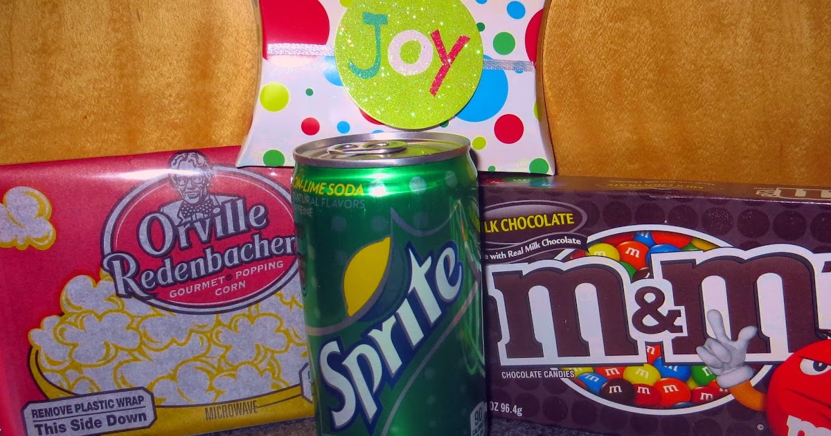 Room Mom Extraordinaire Merry Movie Night Gift Bags