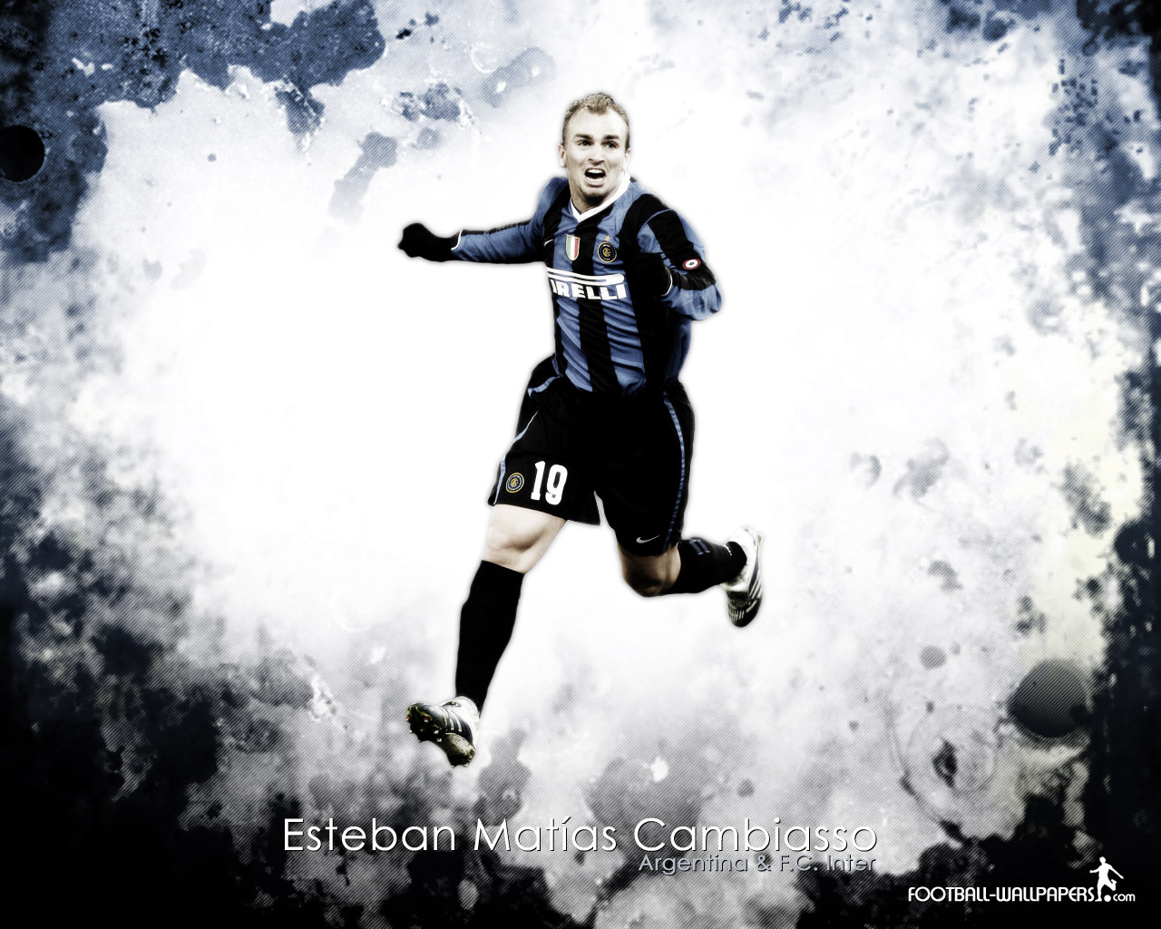 http://4.bp.blogspot.com/-yW7NGu8c7HE/Tj_IzYGBusI/AAAAAAAACh0/OlmKISCLCuw/s1600/Esteban-Cambiasso-Wallpaper-2011.jpg