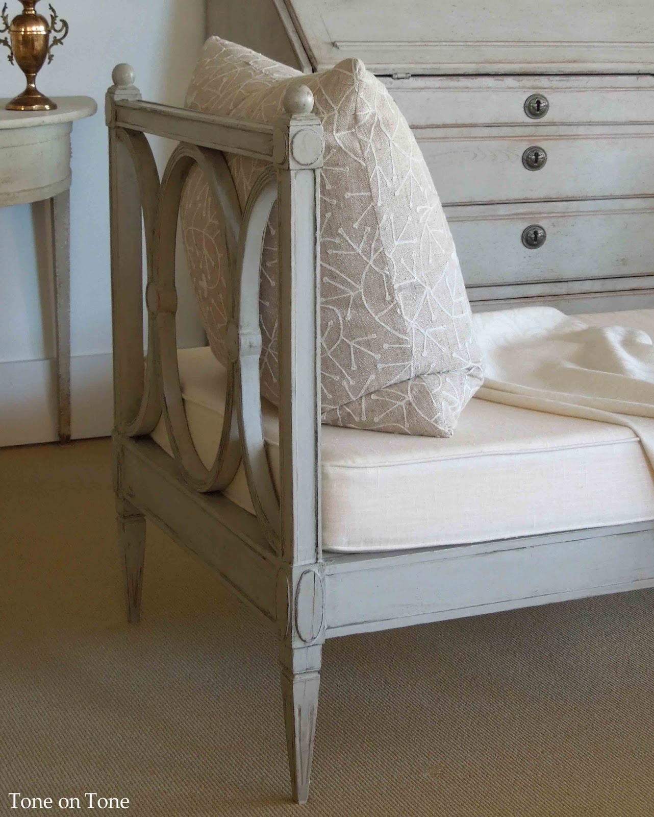 And this small Gustavian original painted daybed is from our latest title=