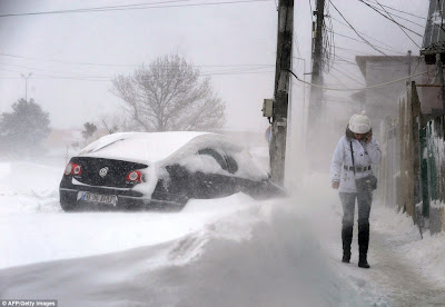 >People Die As Severe Cold Shivers Eastern Europe, Eastern US Bakes In Record Warmth