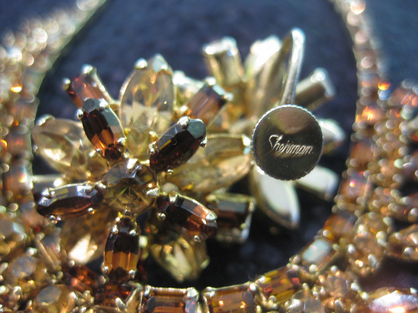 Vancouver Luxury Designer Consignment Shop 二手奢侈品寄卖店 Vintage jewellry