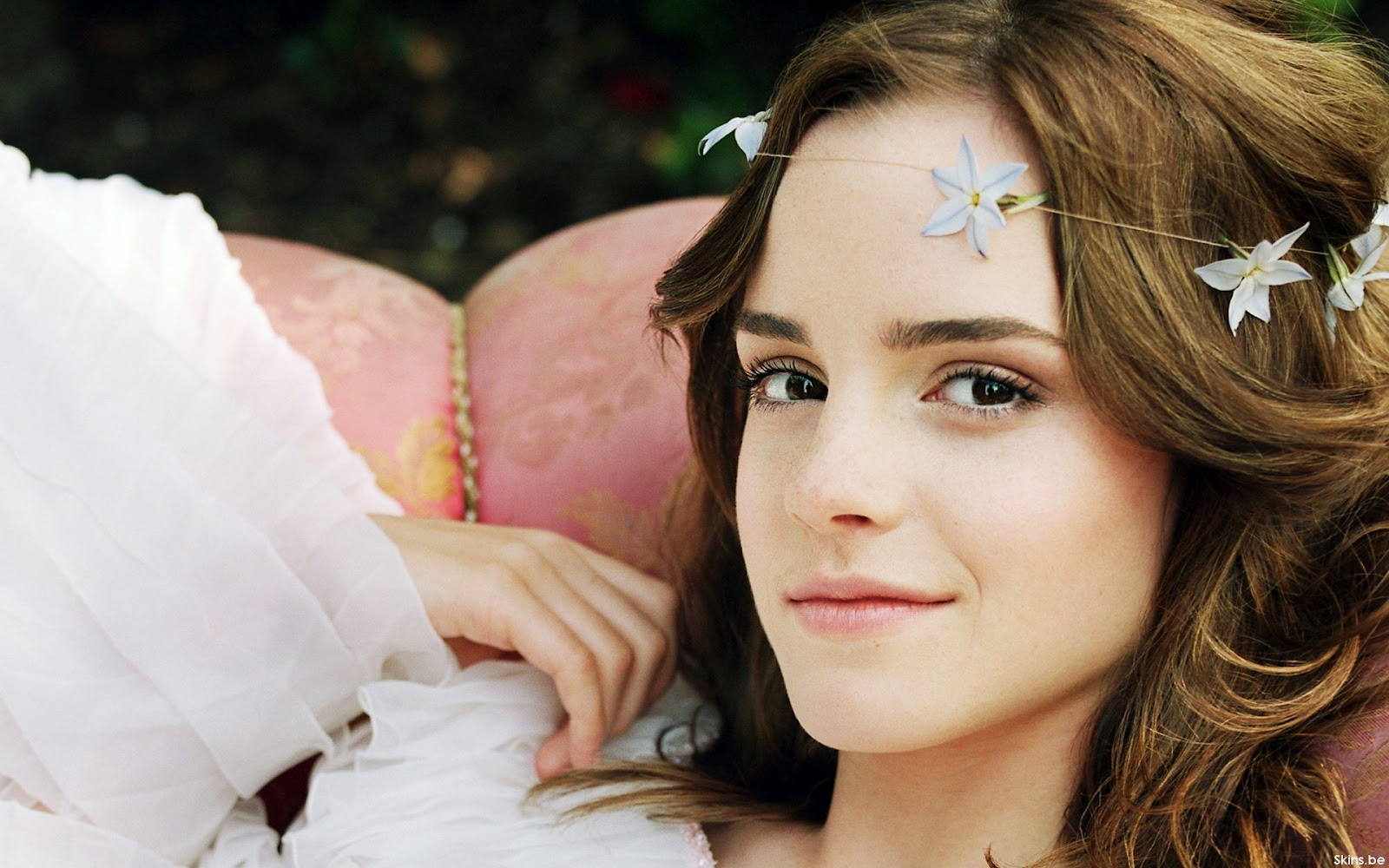 http://4.bp.blogspot.com/-ya5X5PQ7IsQ/UE15JltU9DI/AAAAAAAADsE/s_kFxrDye0c/s1600/Emma+Watson+2.jpg