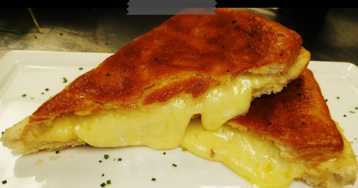 Chef Claudia´s Notebook Grilled Cheese Derretido de Queso