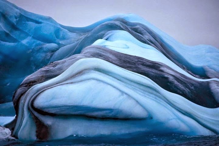 Os incríveis icebergs coloridos