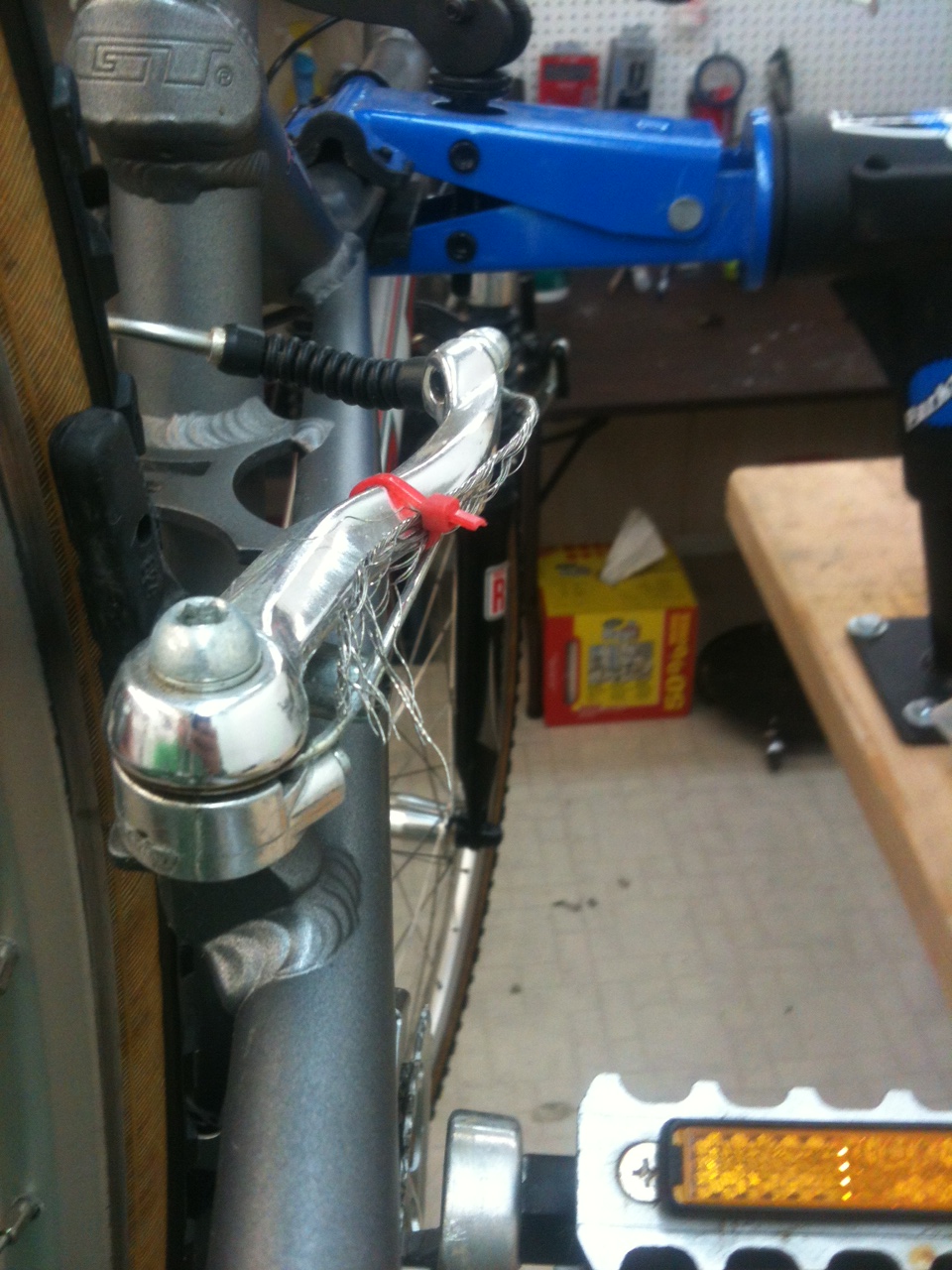 How To Adjust Index Shifters Cascade Bicycle Club atelieryuwa.ciao.jp