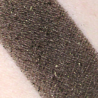 Urban Decay Vice 4 Crowbar Swatch Holiday 2015 Urban Decay Vice 4 Crowbar Swatch Holiday 2015