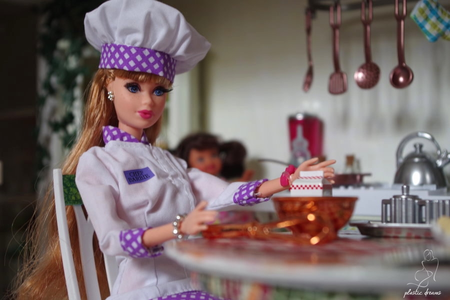 Plastic Dreams Dolls :: Barbie et miniatures: C'est la Chandeleur dans la cuisine  Barbie !