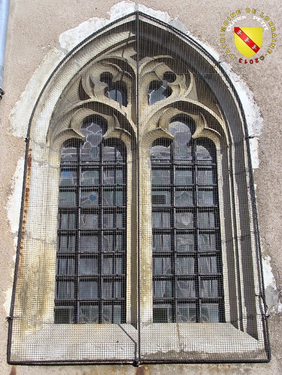 BULLIGNY (54) - Église de la Nativité-de-la-Vierge (Extérieur) - Baie gothique