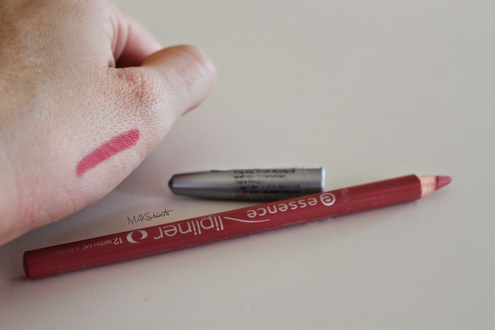 Essence Lipliner "wish me a rose" essence dudak kalemi