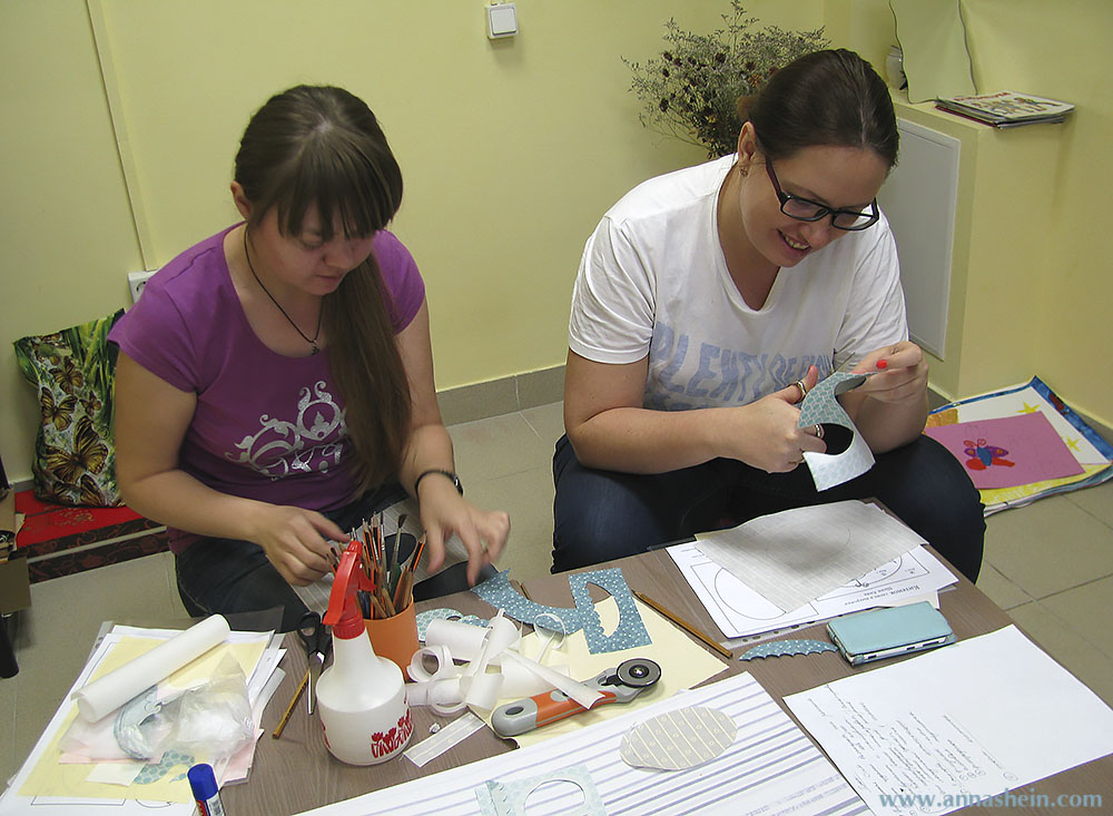 Мастер-класс по лоскутному шитью в творческой мастерской "Рыжик". Город Омск