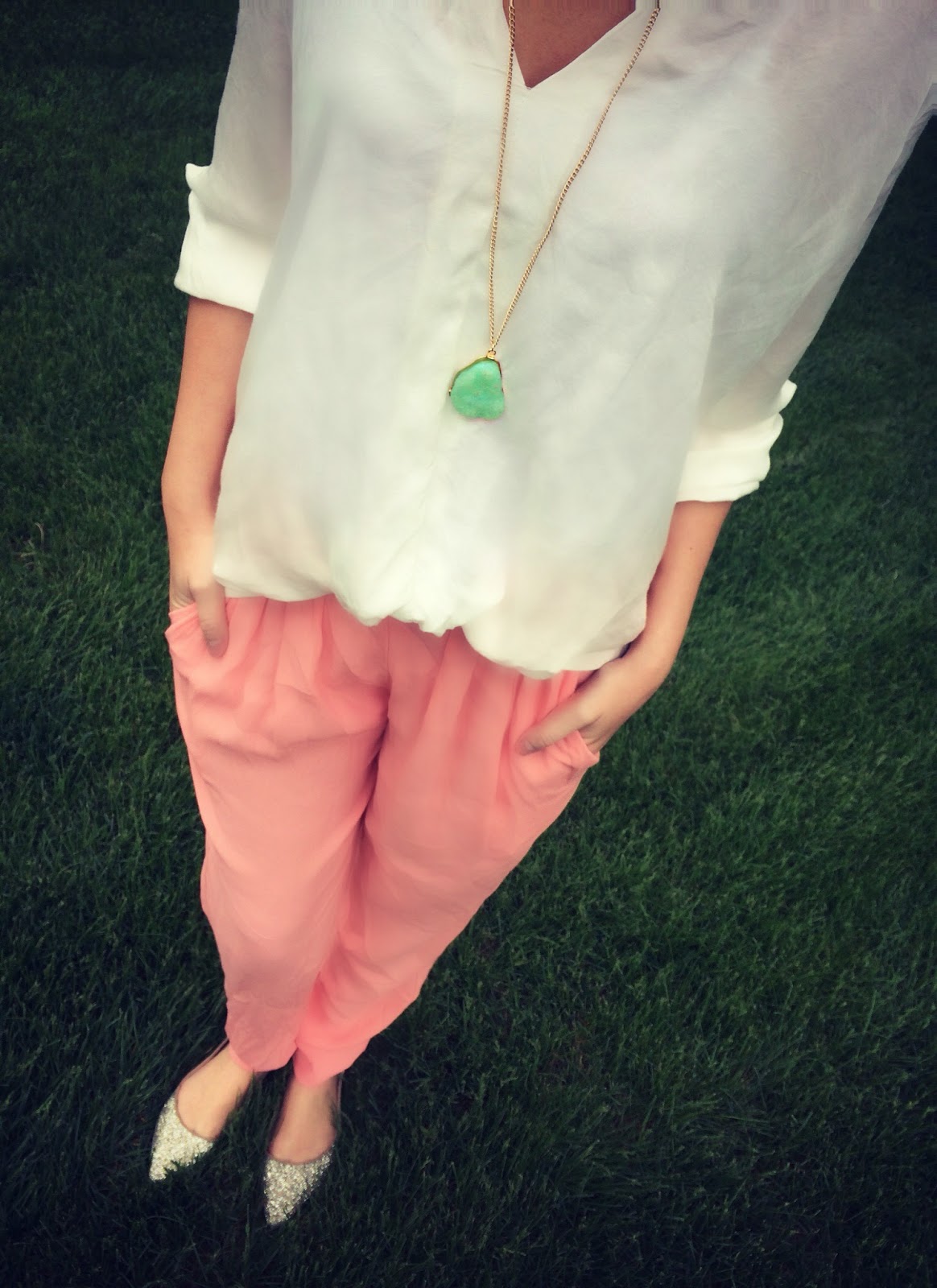 Shop Jolie How to Wear Summer Pants