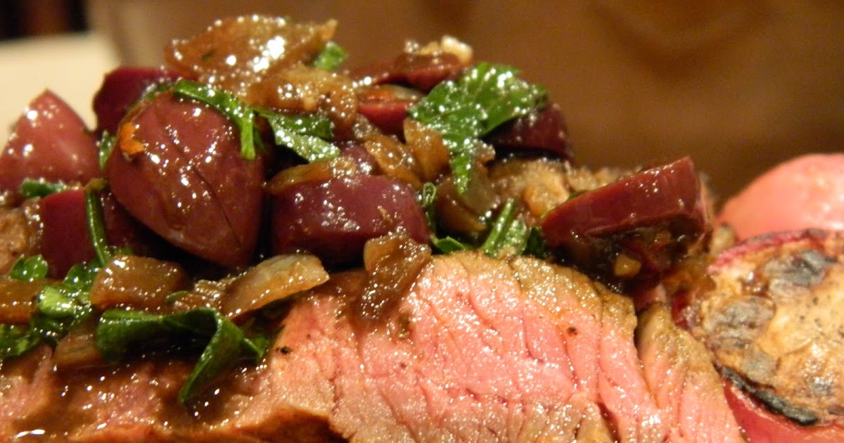 Primal Bites Spanish Sirloin with Kalamata Balsamic Sauce, Roasted