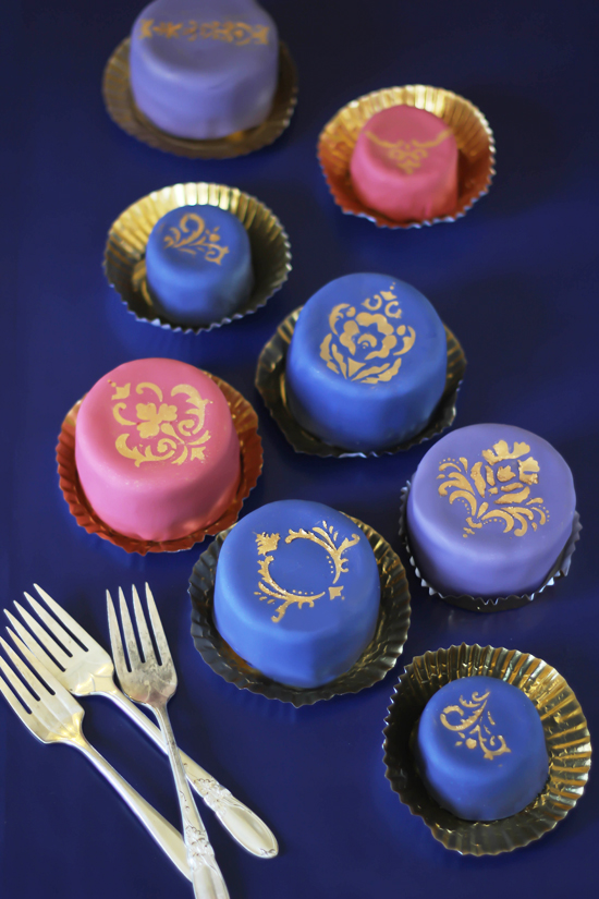 Fancy Little Jam Cakes