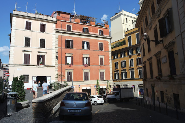 Roma, Rome, Street, blog, vlog, road trip, Monti, Barberini, Cavour, Tibre,