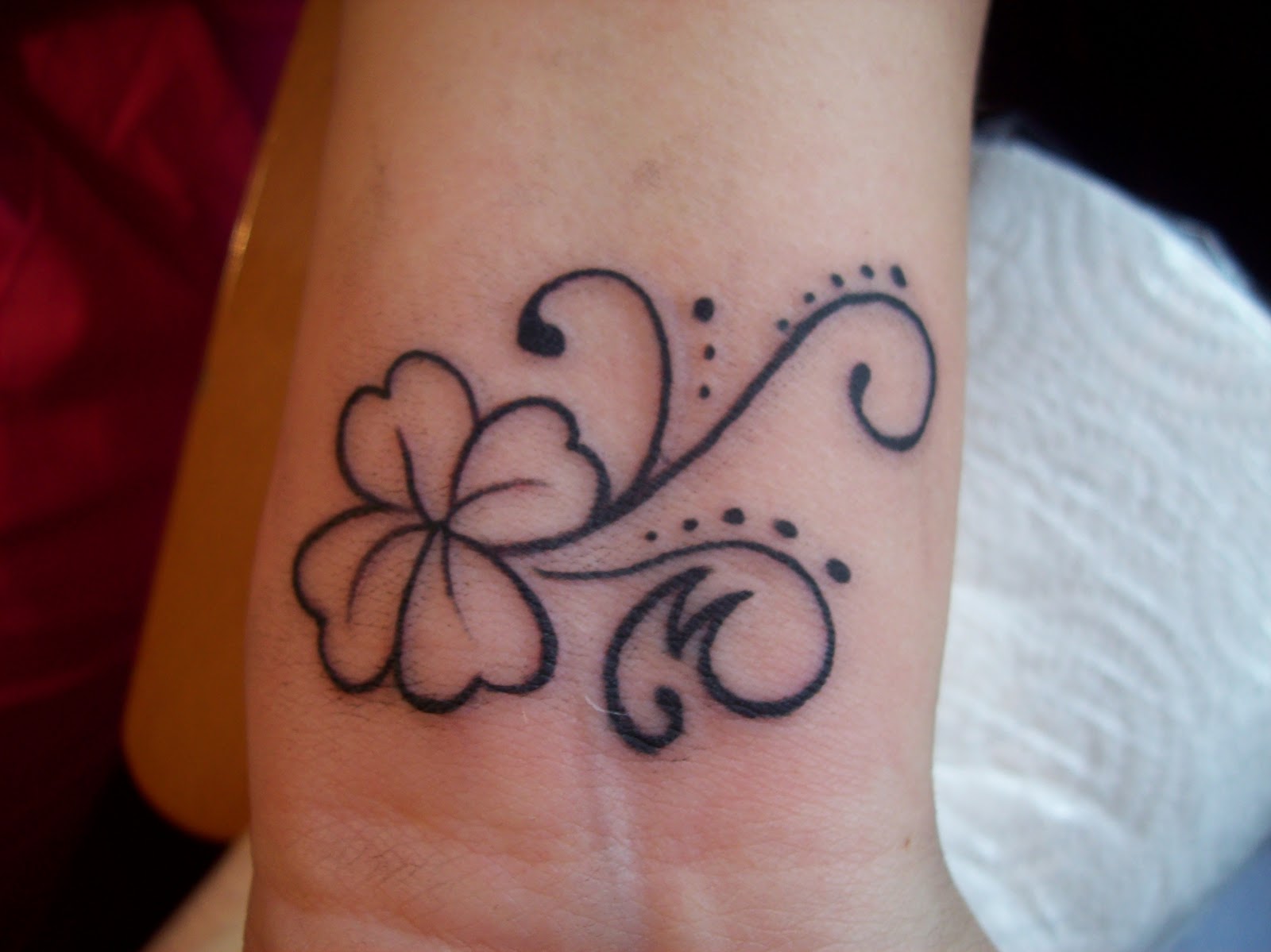 Tattoos, piercings, murales, craft art... tattoo madre e hija