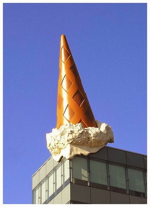 ArtPlastoc 192L'OEUVRE DE CLAES OLDENBURG (né en 1929)