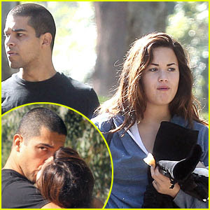 Demi Lovato Boyfriend on Demi Lovato Boyfriend Wilmer Valderrama Photos All About Hollywood