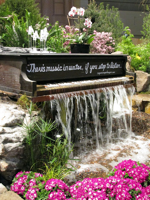 Piano water feature